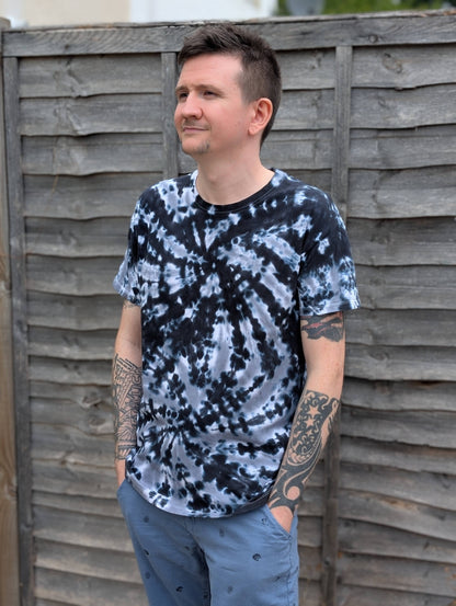 Tie-Dye Men's T-Shirt - Twin Vortex Black Grey - SourThreadz