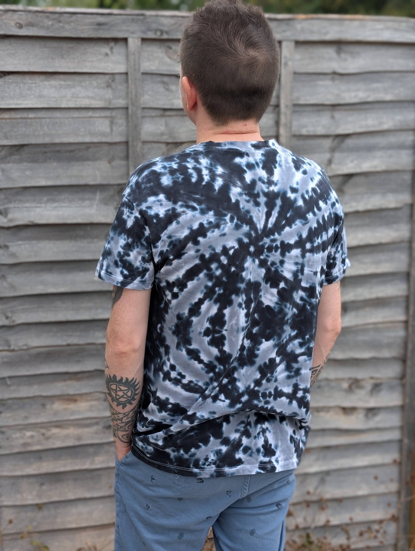 Tie-Dye Men's T-Shirt - Twin Vortex Black Grey - SourThreadz