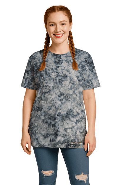 Tie-Dye Women’s Relaxed T-Shirt - Pastel Grey - Minimalist Style - SourThreadz