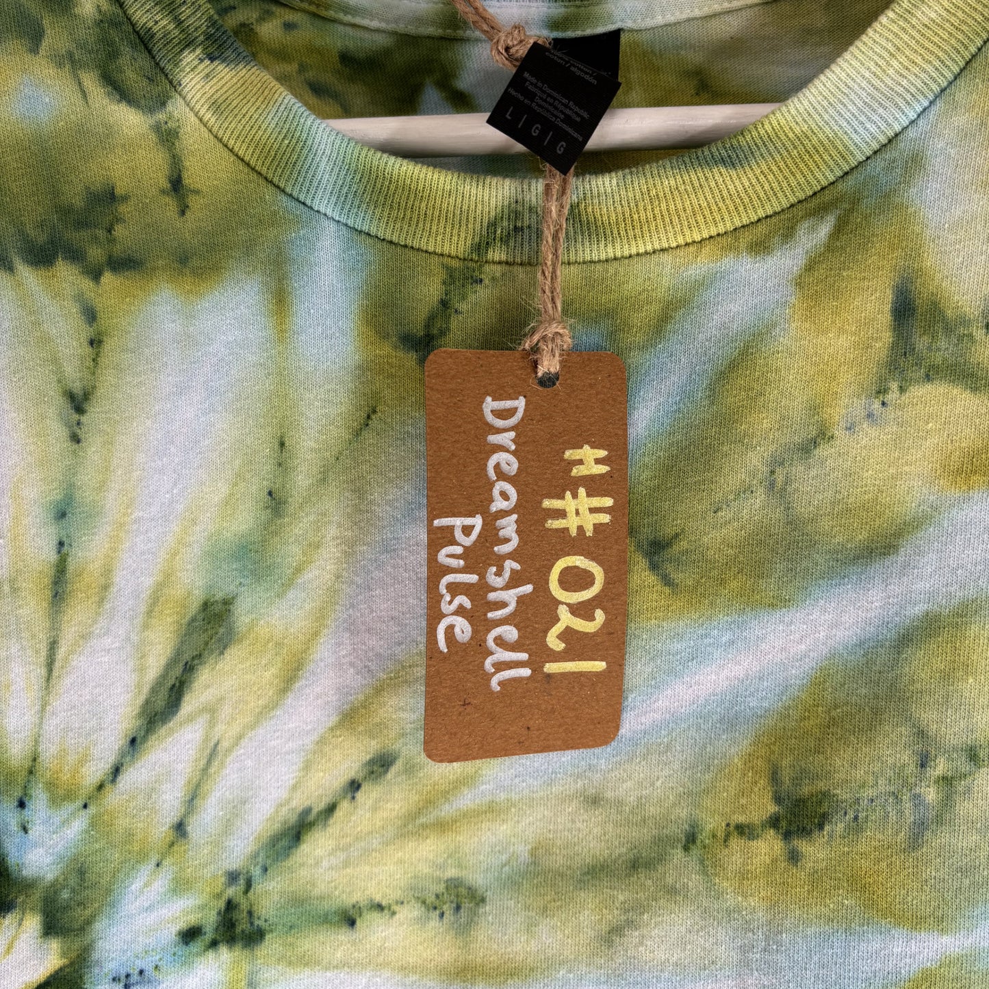 Men's Unisex Large Tie-Dye T-shirt #021 - Dreamshell Pulse Ice Spiral