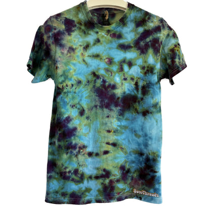 Hand-dyed turquoise and green camo tie-dye T-shirt for alternative fashion lovers
